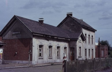 DOUR  78-4915.jpg